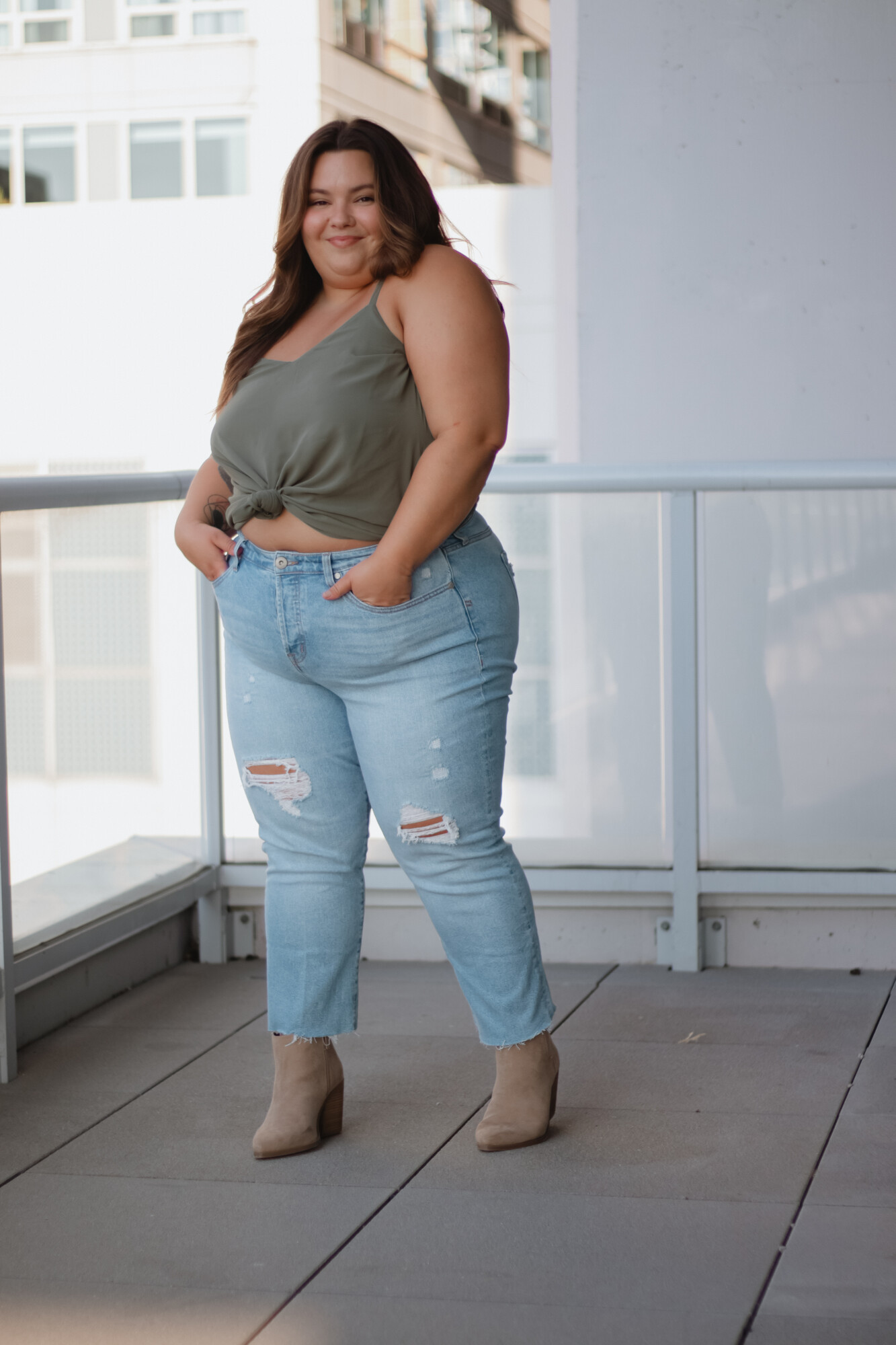 Plus size jeans  Curvy outfits, Outfits, Fashion
